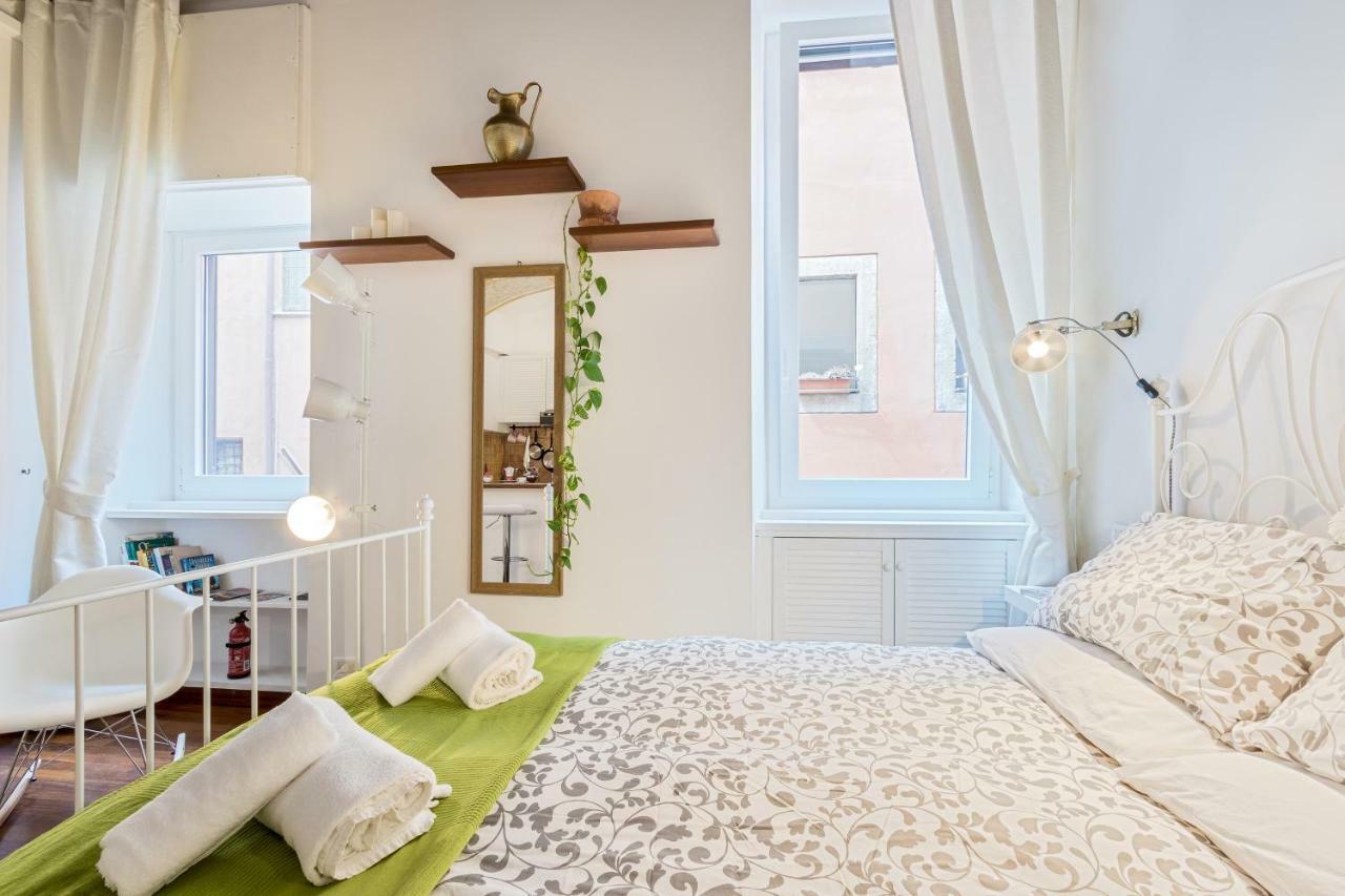Enchanting Loft In Trastevere Rome Bagian luar foto