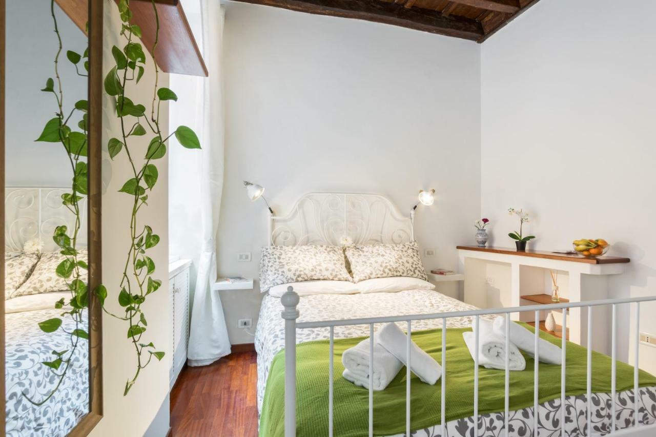 Enchanting Loft In Trastevere Rome Bagian luar foto